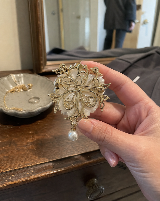 Brooch vs. Pin: What Is the Difference?