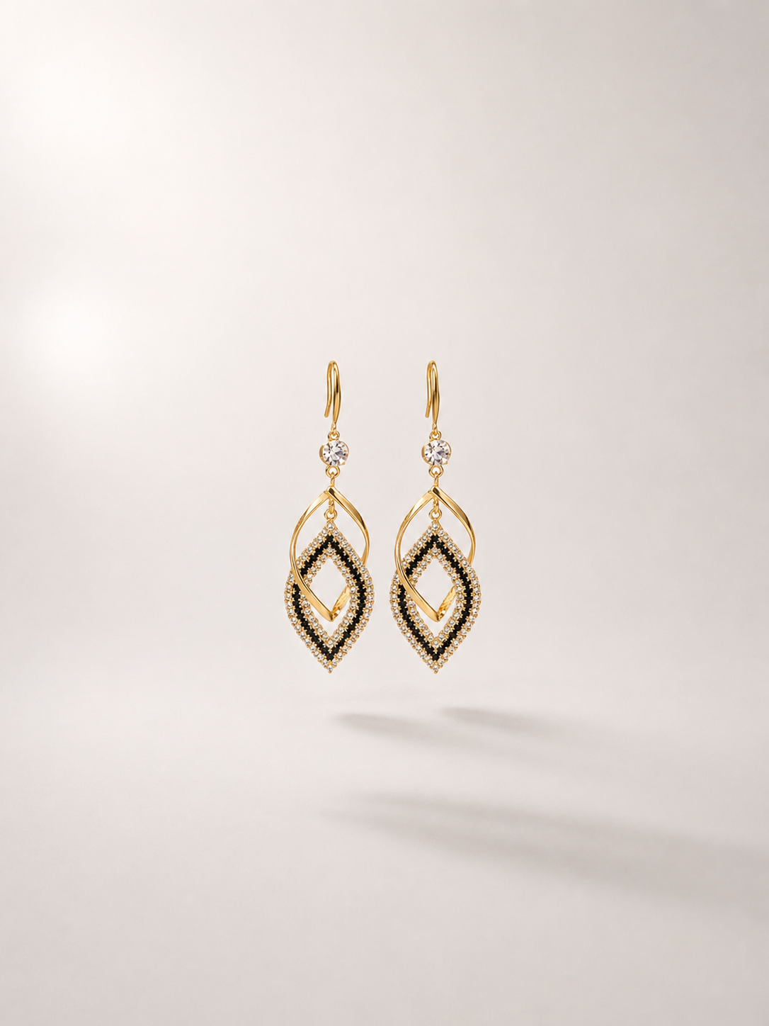TUUGLOW earring collection