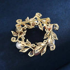 Olea Freshwater Pearl Wreath Brooch