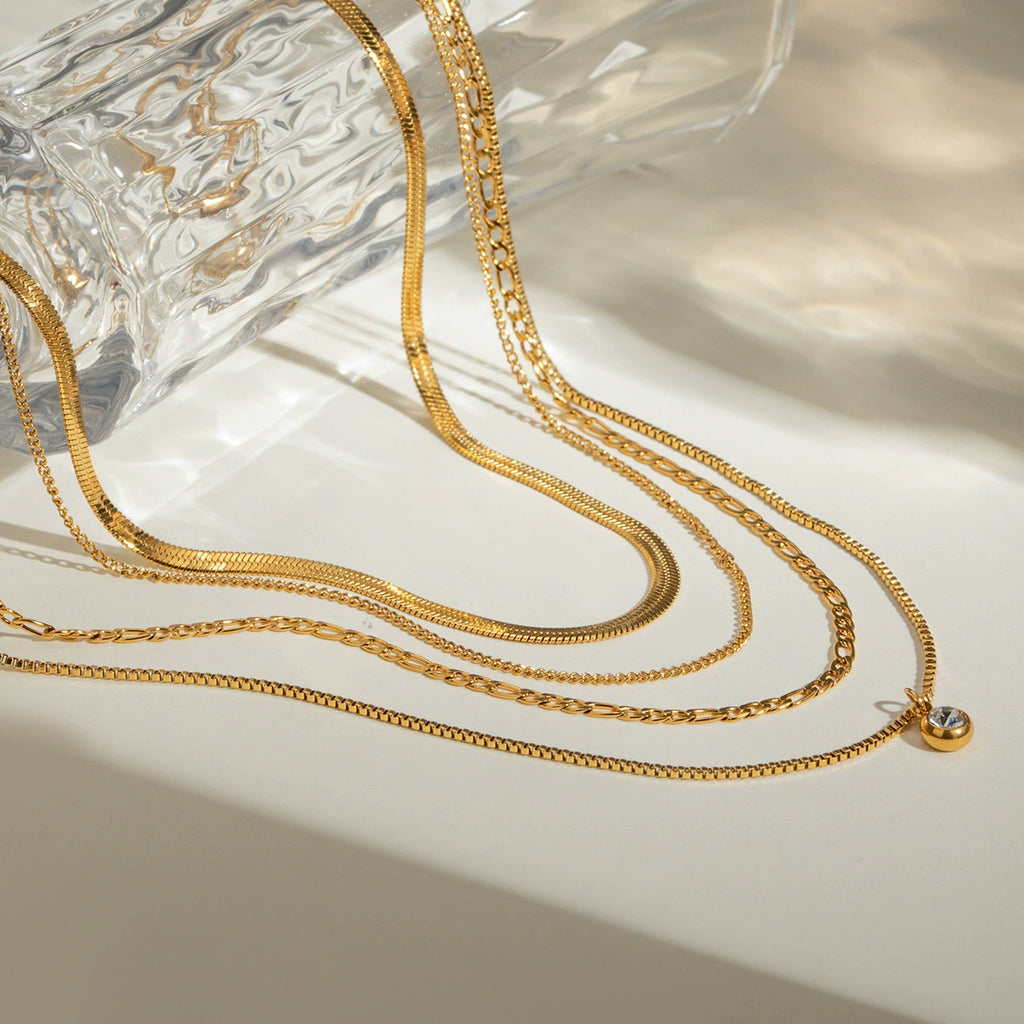 Säde Layered Gold Necklace