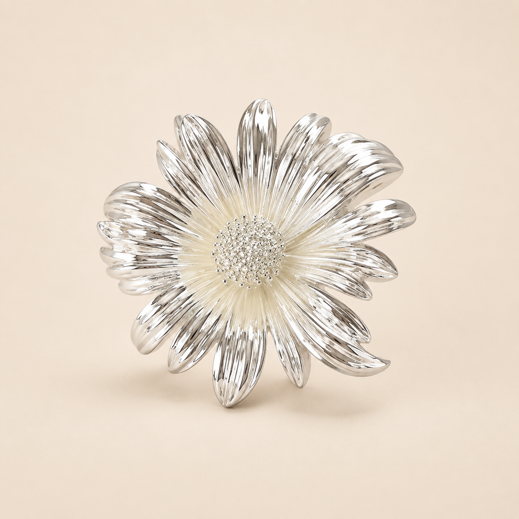 Aurinko Bloom Brooch