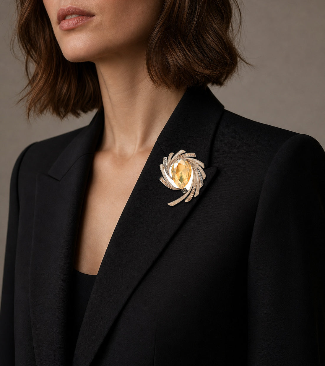 A bright lapel mark