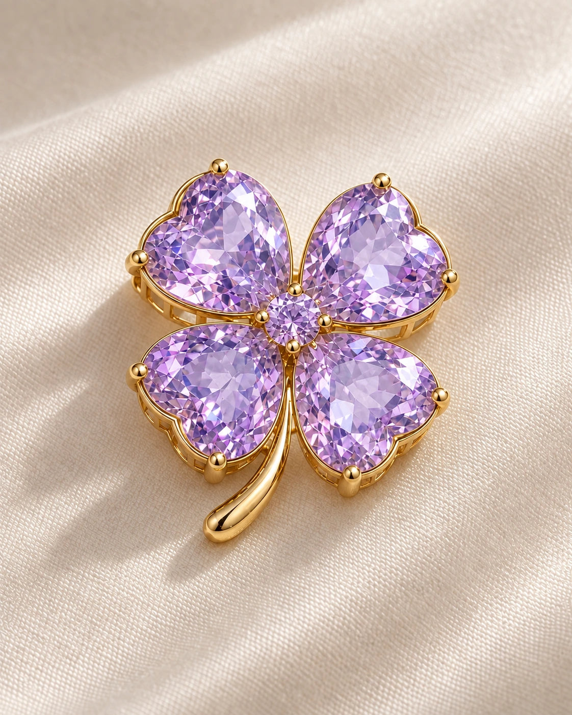 Lavender Lykke Clover Brooch
