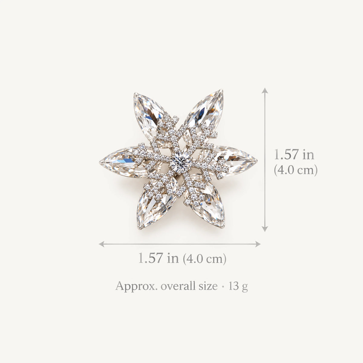 Nive K9 Crystal Rotating Snowflake Brooch overall size: Approx. 1.57 × 1.57 in (4 × 4 cm); approximately 13 grams.