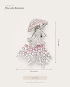 Noora size guide showing 5.3 by 7.1 centimetres and approximately 27.4 grams