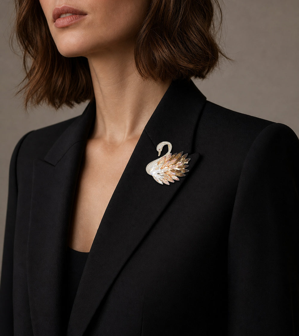 A soft lapel glide