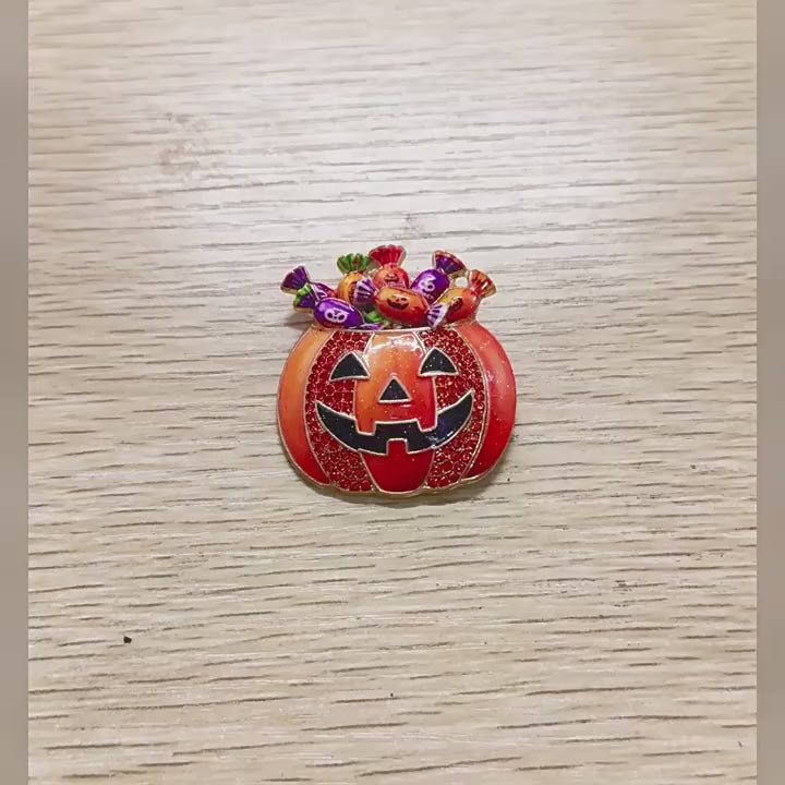 Karkki Candy Pumpkin Brooch — product film