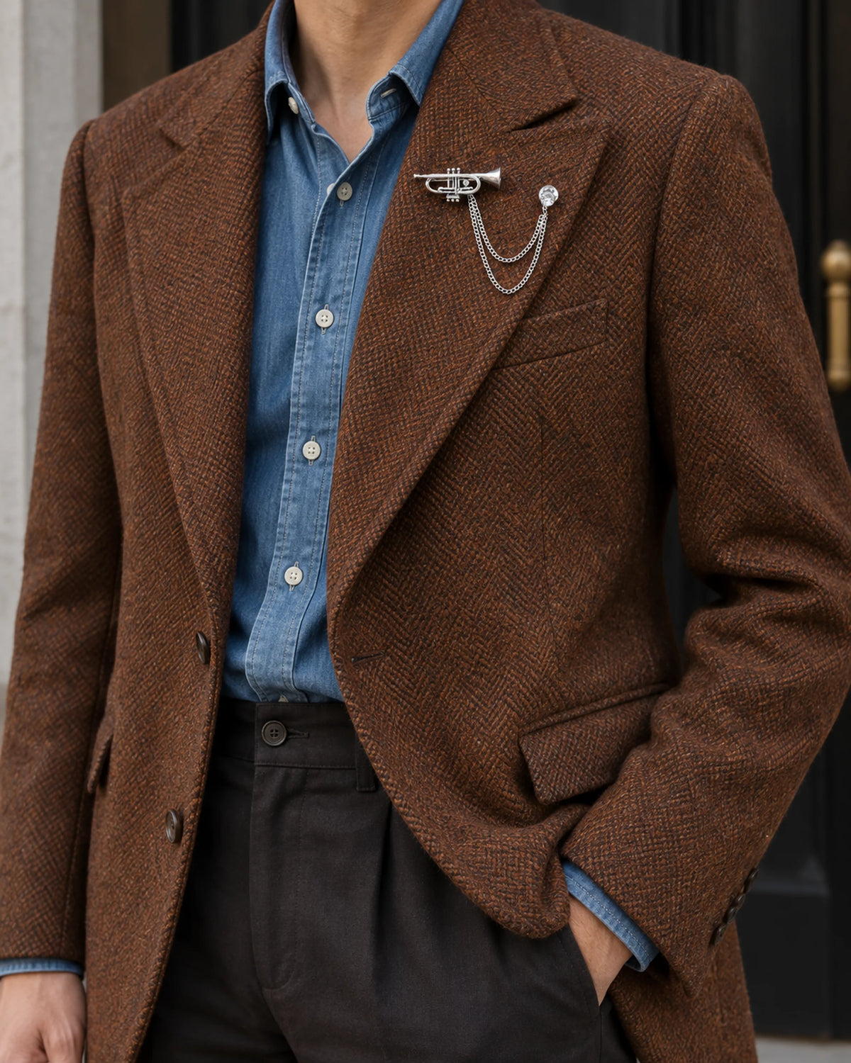 Sointu Trumpet Lapel Chain Brooch in silver-tone finish; wider faceless jacket styling