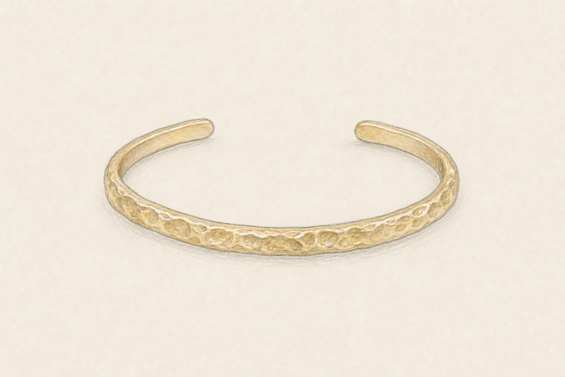 A cuff with surface memory
