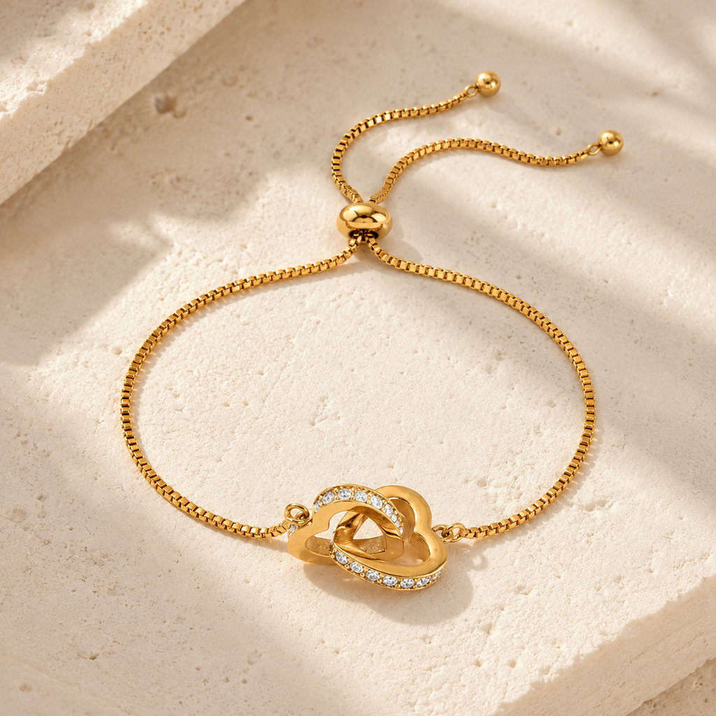 Lovi Heart Knot Bracelet gold heart display