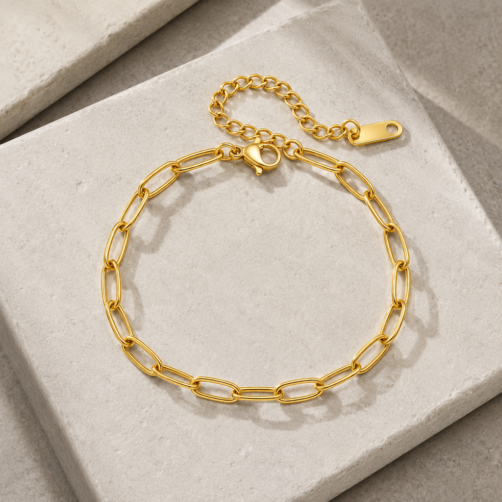 Lyra Paperclip Chain Bracelet still life