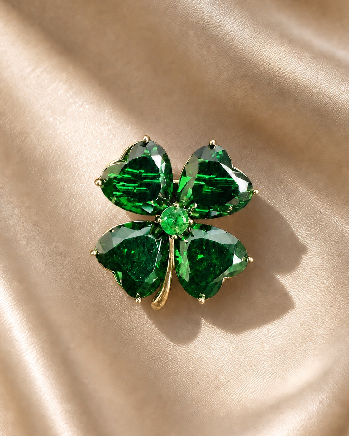 Emerald Lykke Clover Brooch